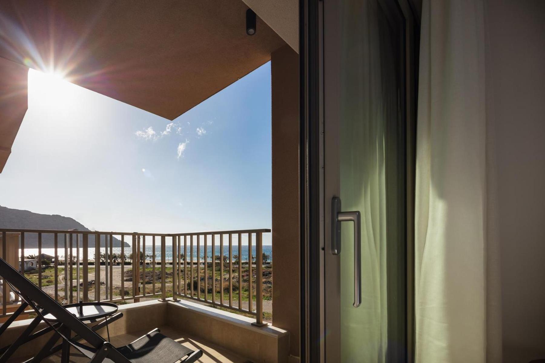 Ririka Beach Living, New Feel-At-Home Luxury Suites Plakias Eksteriør billede